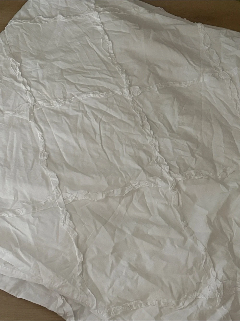 🕷️ Laura Ashley white duvet cover